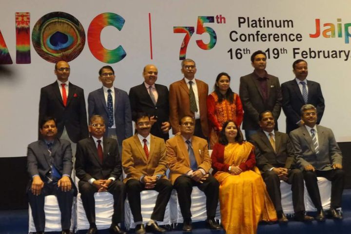 best eye specialist doctor near Vaishali Nagar Jaipur Dr. Karishma Goyal